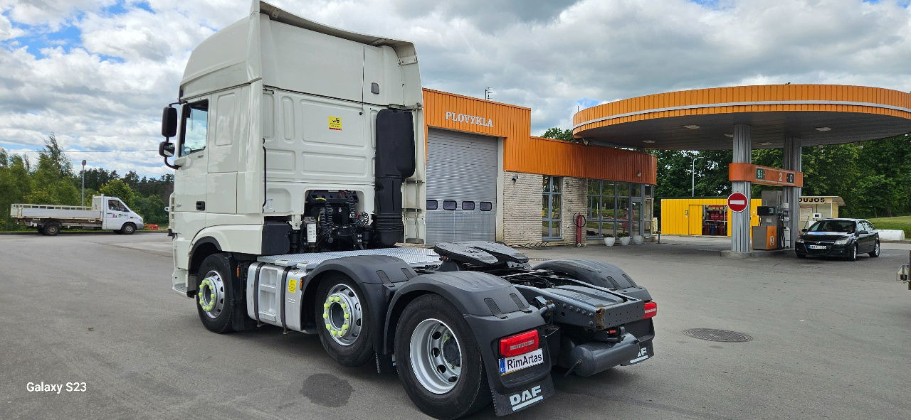 Cap tractor DAF XF 106.480 Superspace: Foto 11