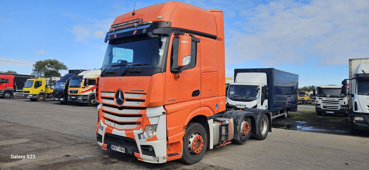 Mercedes-Benz Actros 2548 - Cap tractor: Foto 1 Mercedes-Benz Actros 2548 - Cap tractor: Foto 1