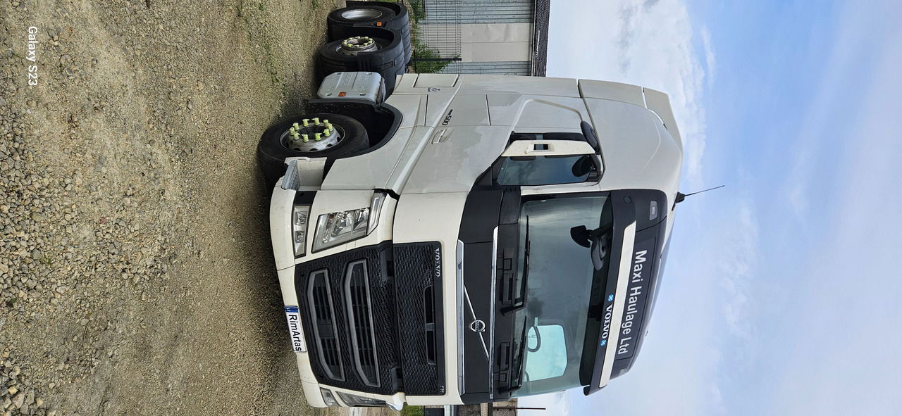 Volvo FH 500 - Cap tractor: Foto 2 Volvo FH 500 - Cap tractor: Foto 2