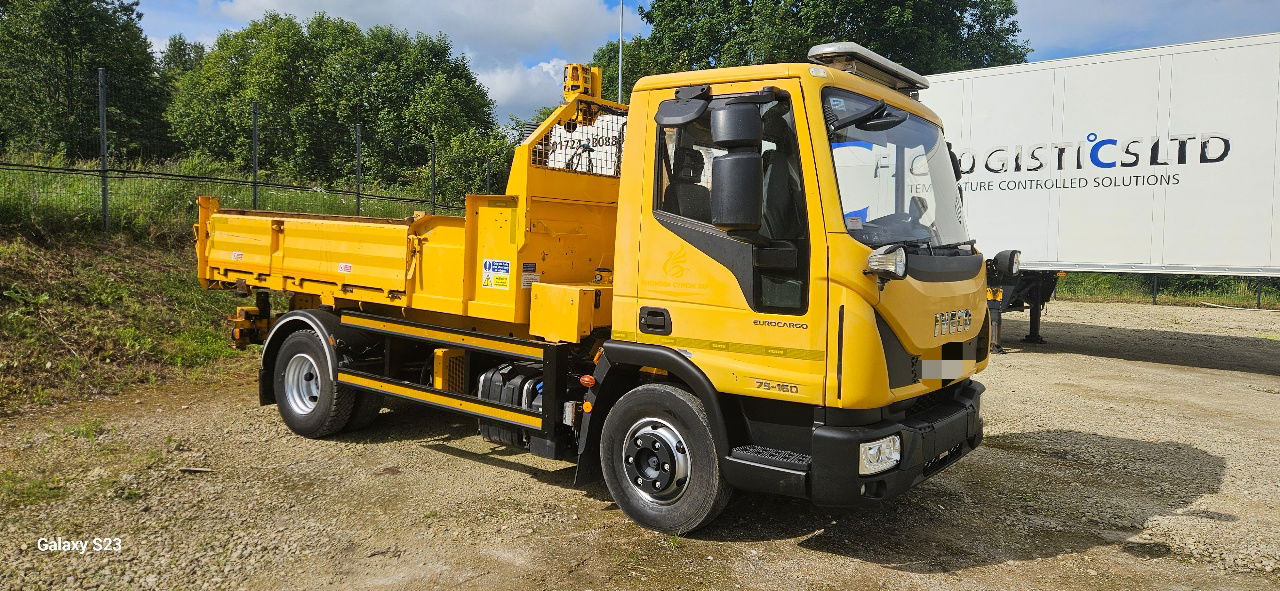 Iveco EuroCargo 75 - Camion basculantă: Foto 5 Iveco EuroCargo 75 - Camion basculantă: Foto 5