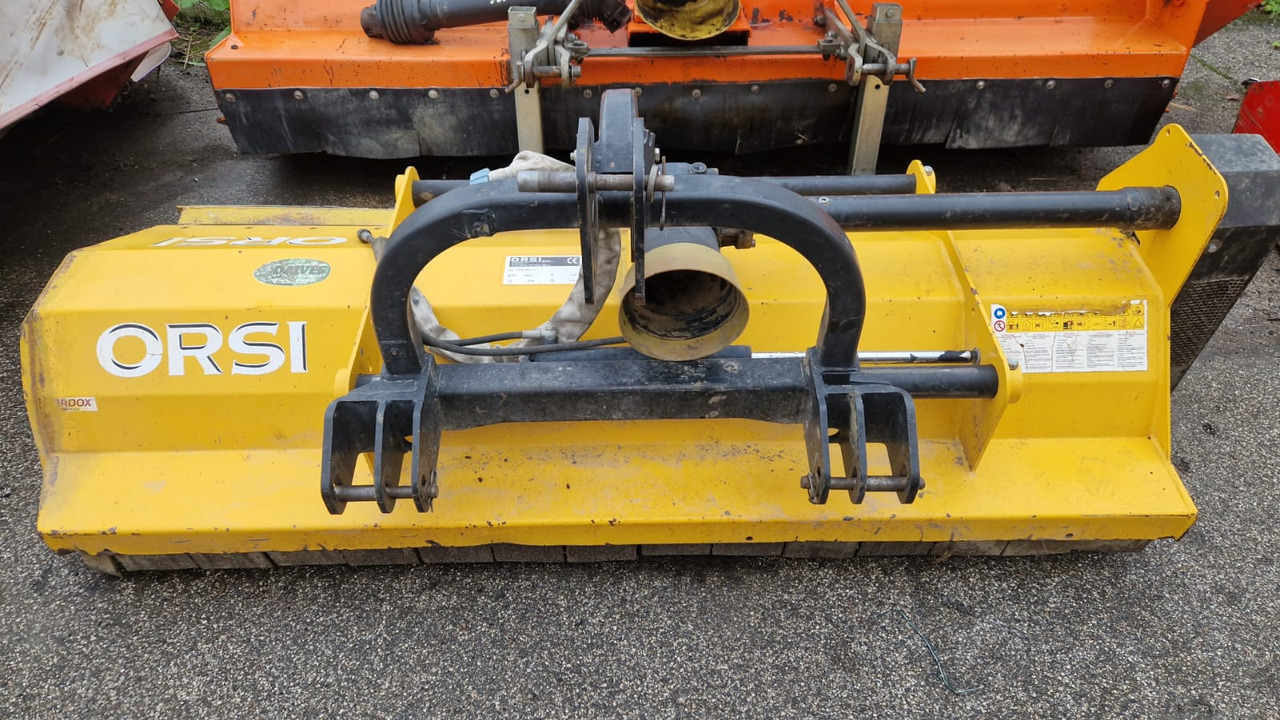 Orsi Trincia erba legna usata Dynamic Hardox 2250 - Tocător resturi vegetale: Foto 3 Orsi Trincia erba legna usata Dynamic Hardox 2250 - Tocător resturi vegetale: Foto 3