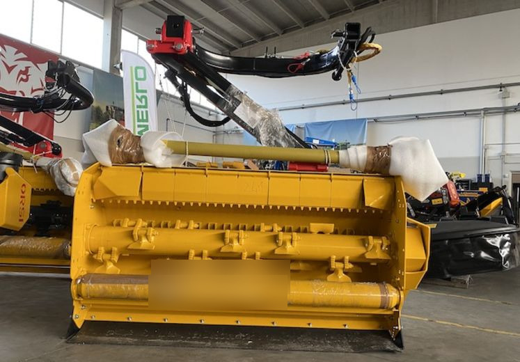 Trincatrice laterale nuova Orsi Competition GS 180 - Tocător lateral: Foto 3 Trincatrice laterale nuova Orsi Competition GS 180 - Tocător lateral: Foto 3