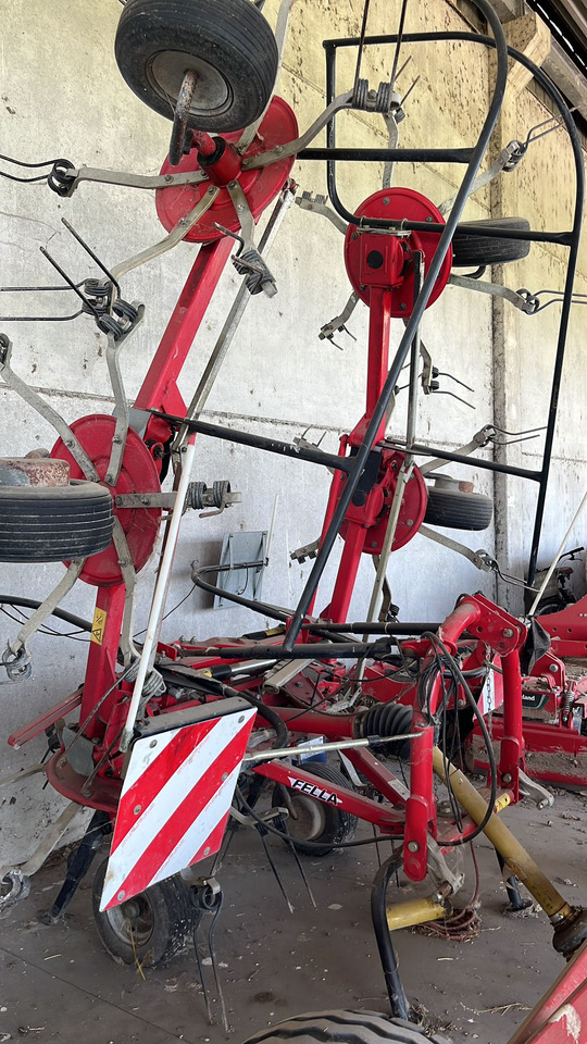 Voltafieno usato Fella TH6606 - Maşină de întors fânul: Foto 3 Voltafieno usato Fella TH6606 - Maşină de întors fânul: Foto 3