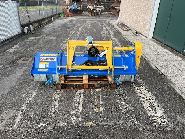 Zanon TFM2R 1900 - Tocător resturi vegetale: Foto 1 Zanon TFM2R 1900 - Tocător resturi vegetale: Foto 1