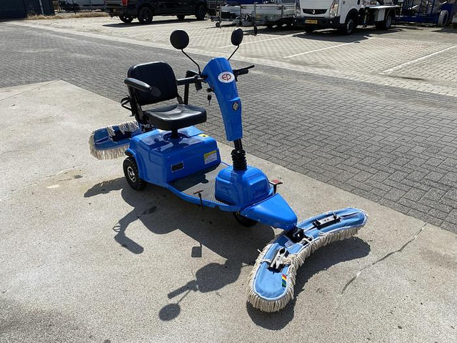 EP ZL-C5, Dweilmachine / veegmachine - Măturătoare stradală: Foto 4 EP ZL-C5, Dweilmachine / veegmachine - Măturătoare stradală: Foto 4