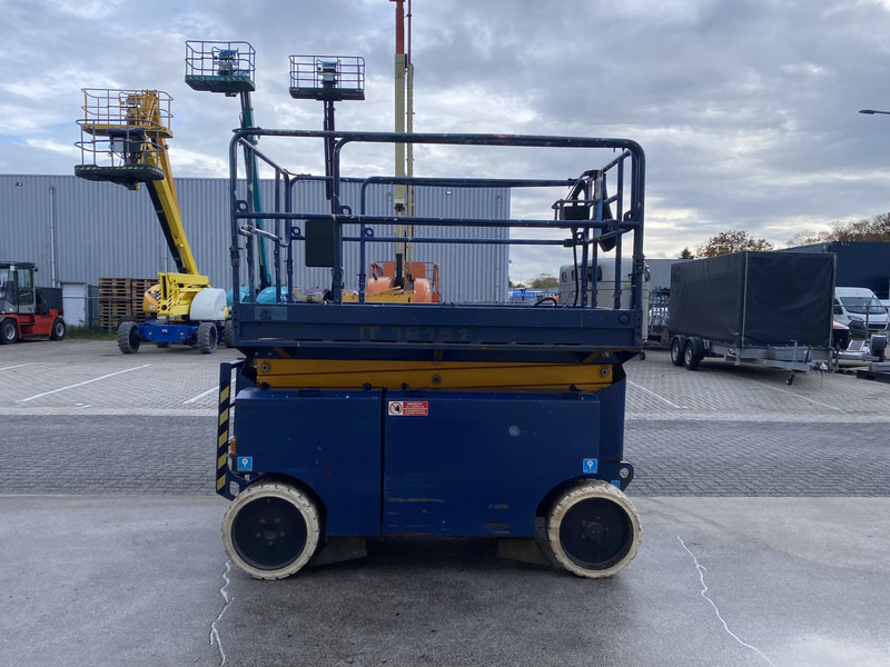 Iteco IT12151, Schaar hoogwerker, 14 meter - Platforma foarfeca: Foto 5 Iteco IT12151, Schaar hoogwerker, 14 meter - Platforma foarfeca: Foto 5