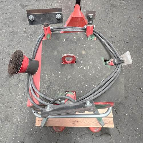 Maşină de asfaltat ABC Puliscimattoni: Foto 7