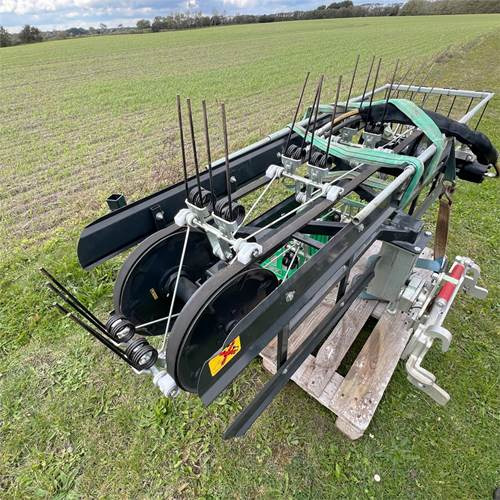 ABC Robo Evo Rake - Maşină de tuns iarba: Foto 1 ABC Robo Evo Rake - Maşină de tuns iarba: Foto 1