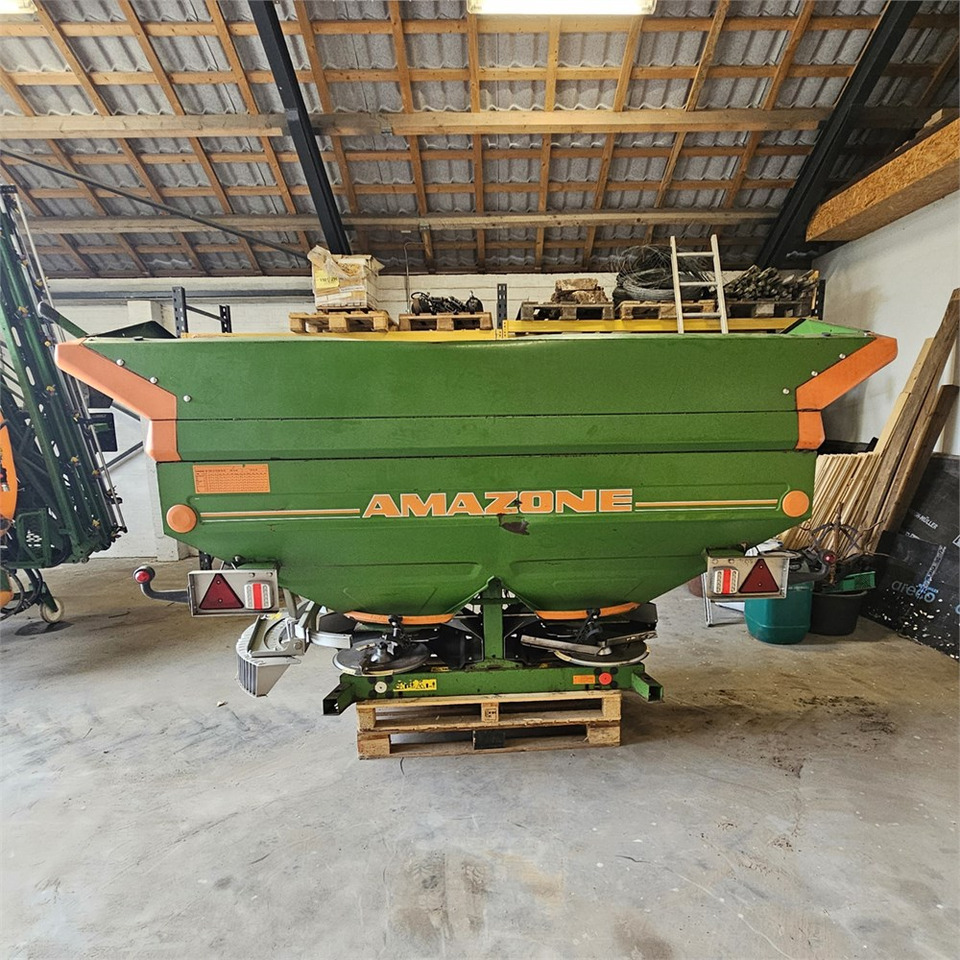 Amazone ZA-M 1500 - Maşină de împrăştiat îngrăşăminte: Foto 2 Amazone ZA-M 1500 - Maşină de împrăştiat îngrăşăminte: Foto 2