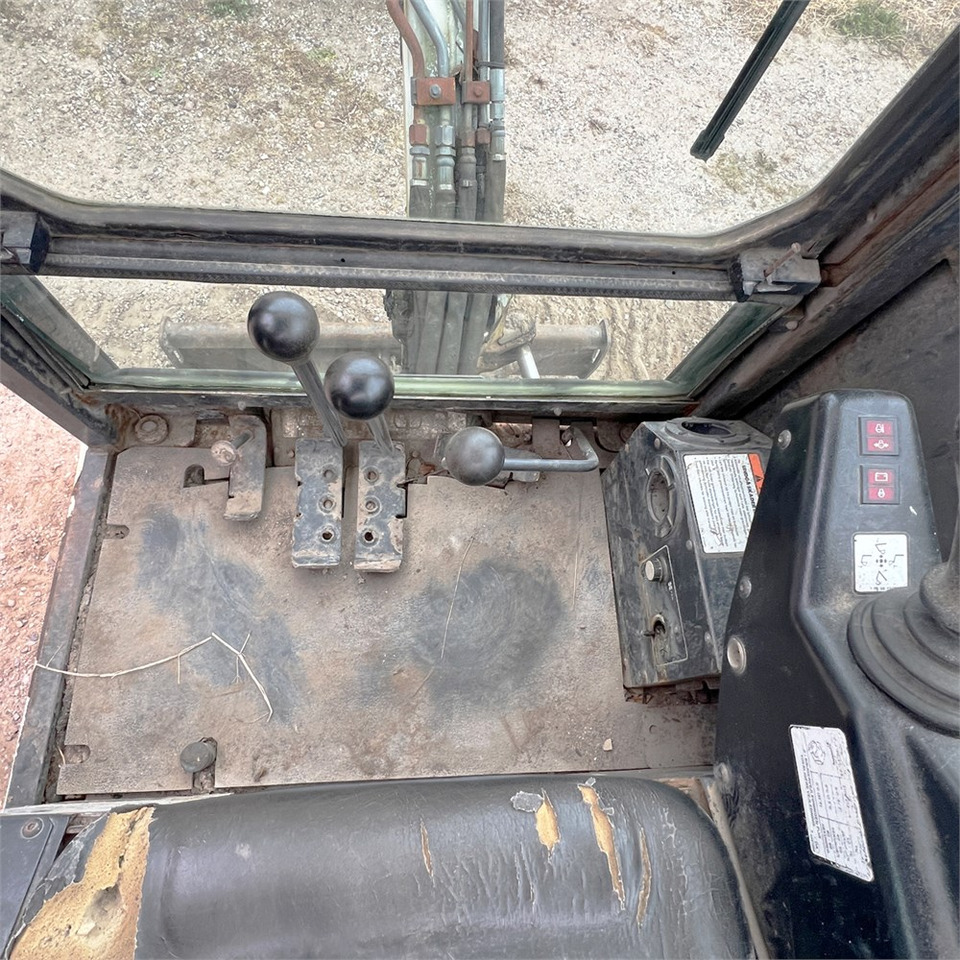 Mini excavator Bobcat 320: Foto 23