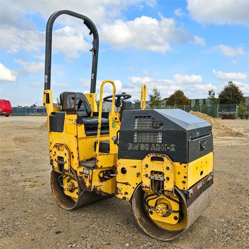 Bomag BW 80 ADH-2 - Cilindru compactor pentru asfalt: Foto 3 Bomag BW 80 ADH-2 - Cilindru compactor pentru asfalt: Foto 3