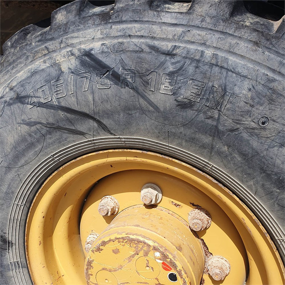 Încărcător frontal pe pneuri Caterpillar 906 H2: Foto 29