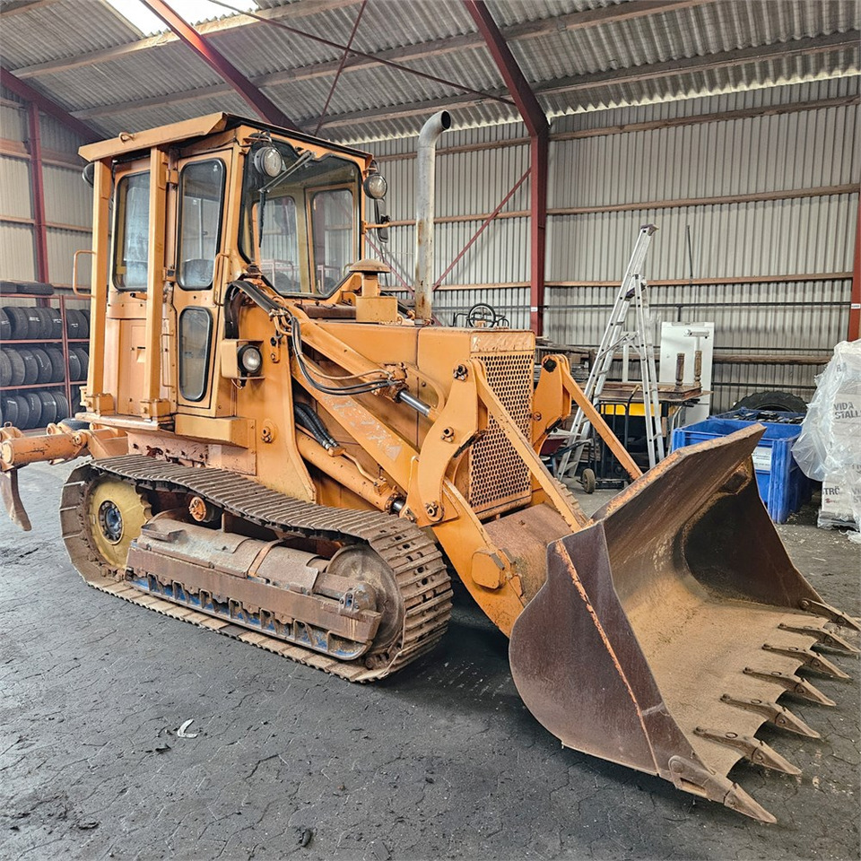 Fiat-Allis 571 FL7 B - Încărcător pe şenile: Foto 1 Fiat-Allis 571 FL7 B - Încărcător pe şenile: Foto 1