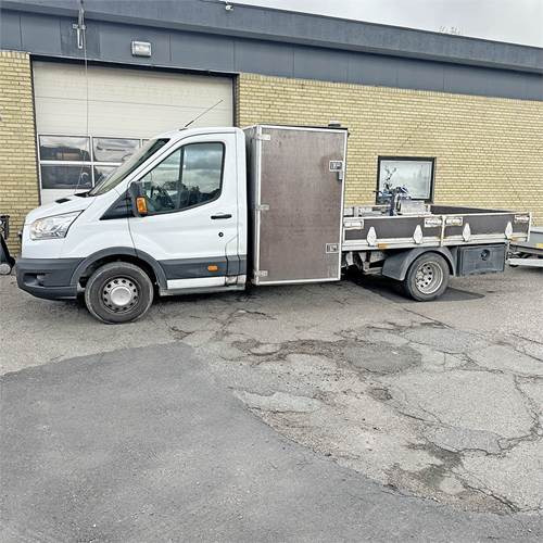 Ford Transit 2.2 TDCi (155HK) Chassis RWD Man - Camion platformă: Foto 2 Ford Transit 2.2 TDCi (155HK) Chassis RWD Man - Camion platformă: Foto 2