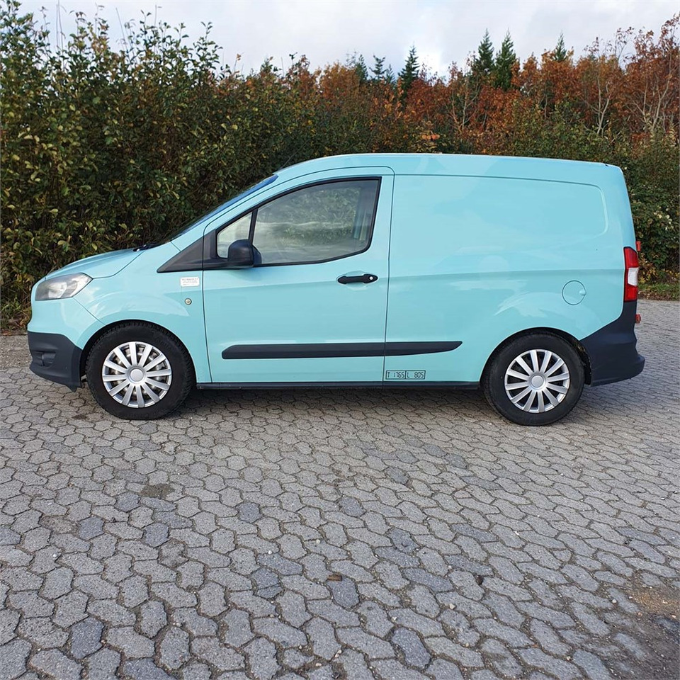 Ford Transit Courier 1,0 Ecoboost - Autoutilitară compactă: Foto 3 Ford Transit Courier 1,0 Ecoboost - Autoutilitară compactă: Foto 3