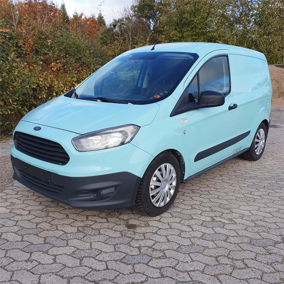 Ford Transit Courier 1,0 Ecoboost - Autoutilitară compactă: Foto 2 Ford Transit Courier 1,0 Ecoboost - Autoutilitară compactă: Foto 2
