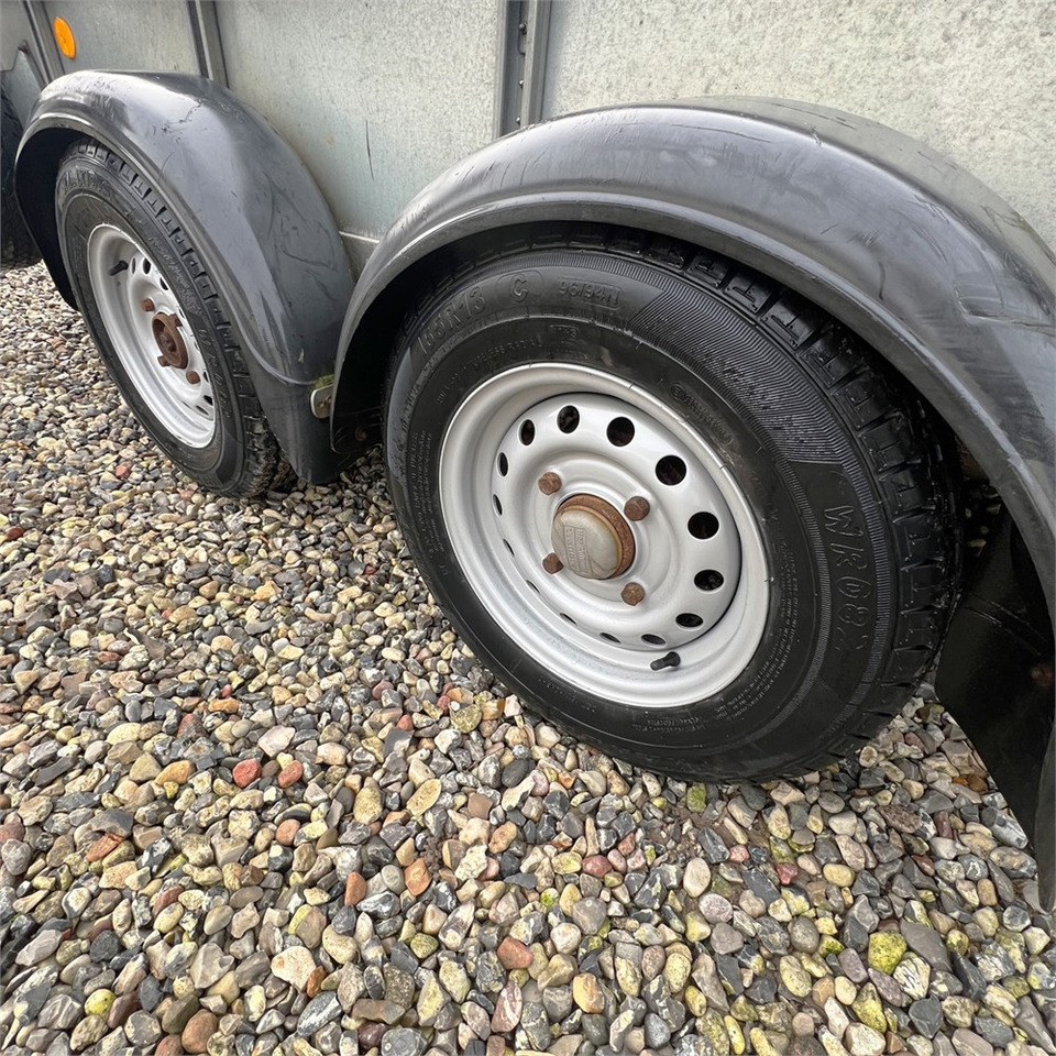 Remorca auto Ifor Williams GD105: Foto 12 Remorca auto Ifor Williams GD105: Foto 12