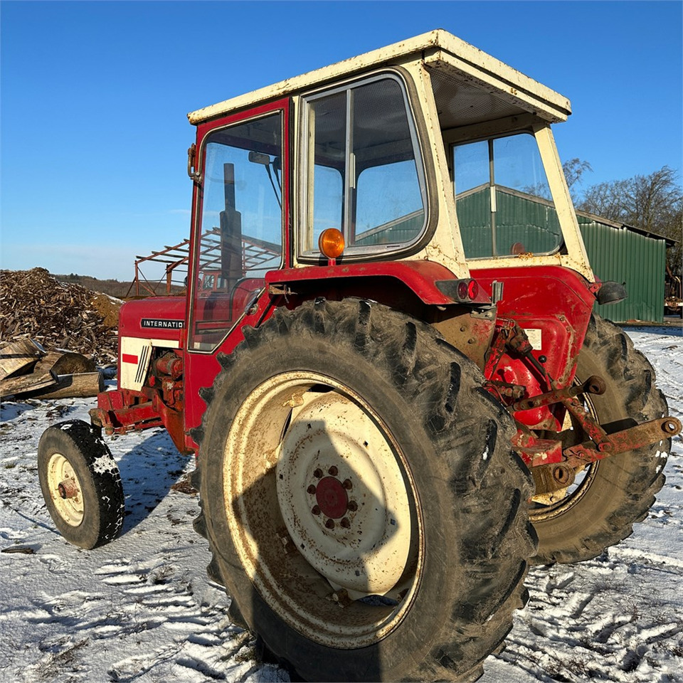 International IH I - 574 - Tractor agricol: Foto 5 International IH I - 574 - Tractor agricol: Foto 5