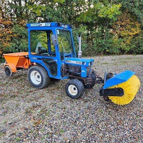 Iseki 2140 - Tractor comunal: Foto 1 Iseki 2140 - Tractor comunal: Foto 1