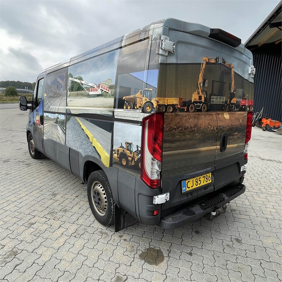 Leasing de Iveco 35-120 HI Matic Iveco 35-120 HI Matic: Foto 9 Leasing de Iveco 35-120 HI Matic Iveco 35-120 HI Matic: Foto 9