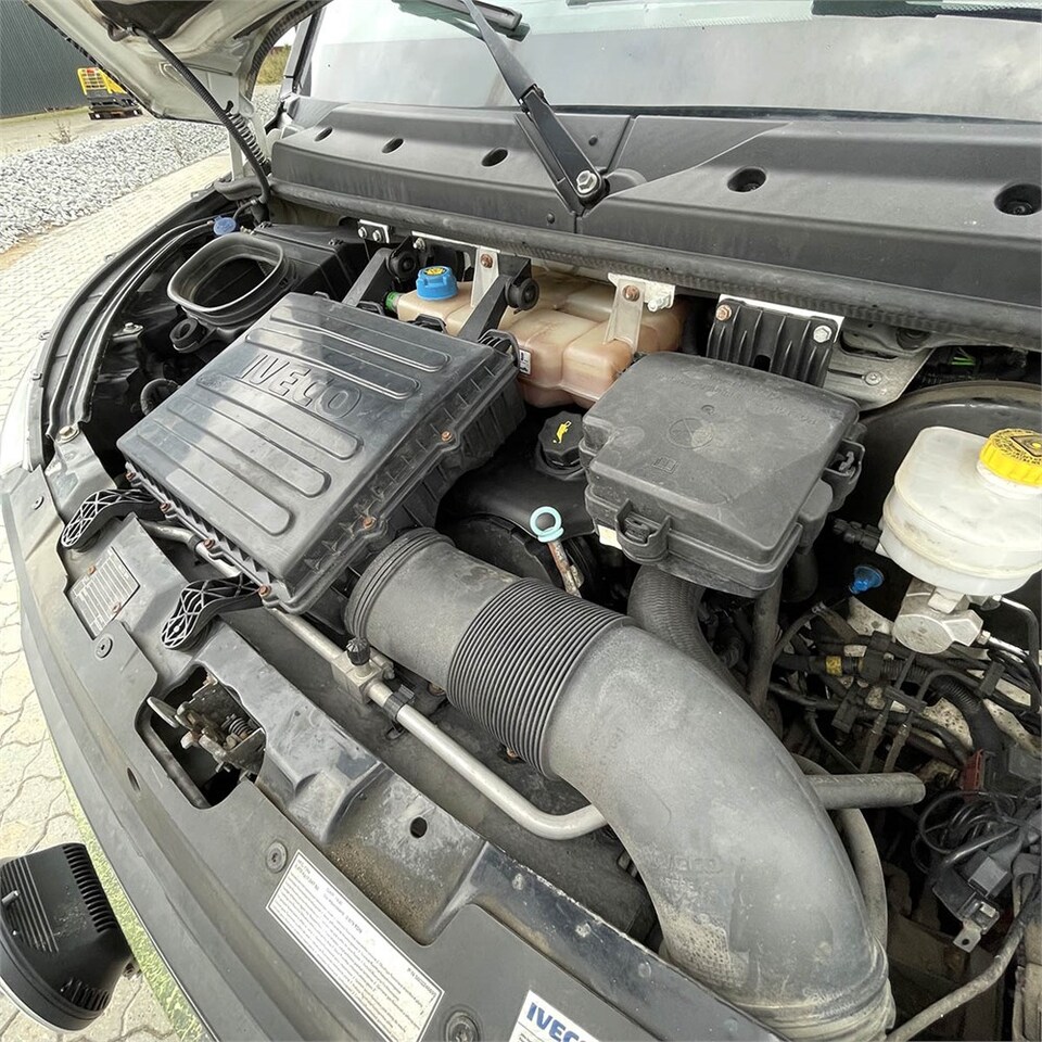 Leasing de Iveco 35-120 HI Matic Iveco 35-120 HI Matic: Foto 22 Leasing de Iveco 35-120 HI Matic Iveco 35-120 HI Matic: Foto 22