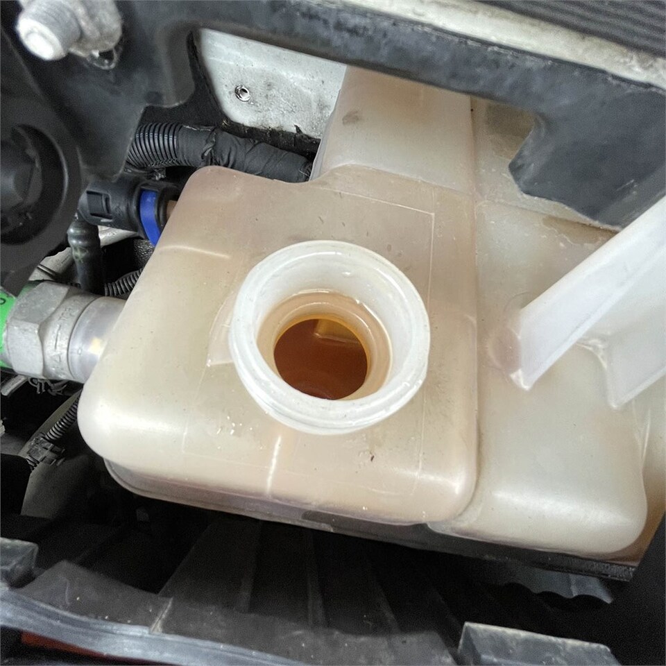 Leasing de Iveco 35-120 HI Matic Iveco 35-120 HI Matic: Foto 42 Leasing de Iveco 35-120 HI Matic Iveco 35-120 HI Matic: Foto 42