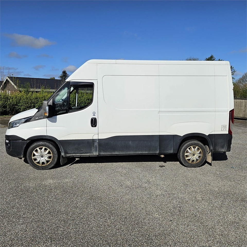 Iveco Daily 35s17 3,0D - Dubă: Foto 3 Iveco Daily 35s17 3,0D - Dubă: Foto 3