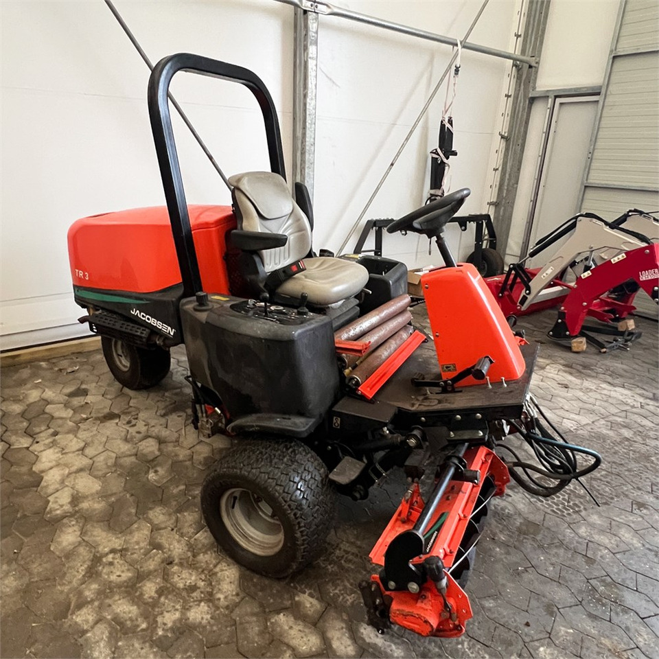 Jacobsen AR3 - Maşină de tuns iarba: Foto 3 Jacobsen AR3 - Maşină de tuns iarba: Foto 3