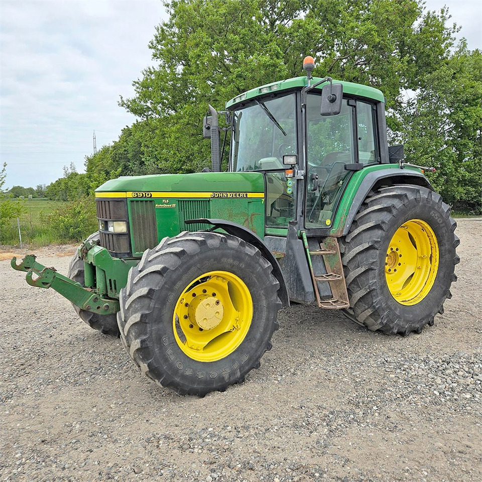 John Deere 6910 - Tractor agricol: Foto 1 John Deere 6910 - Tractor agricol: Foto 1