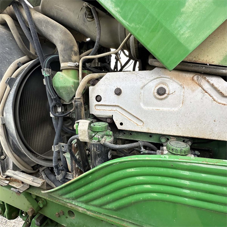 Tractor agricol John Deere 7530: Foto 25 Tractor agricol John Deere 7530: Foto 25