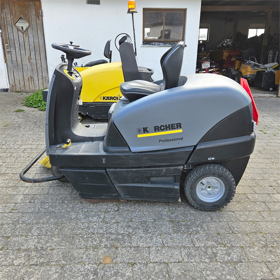 Kärcher Km 100/100 RG - Mașină de măturat industrială: Foto 1 Kärcher Km 100/100 RG - Mașină de măturat industrială: Foto 1