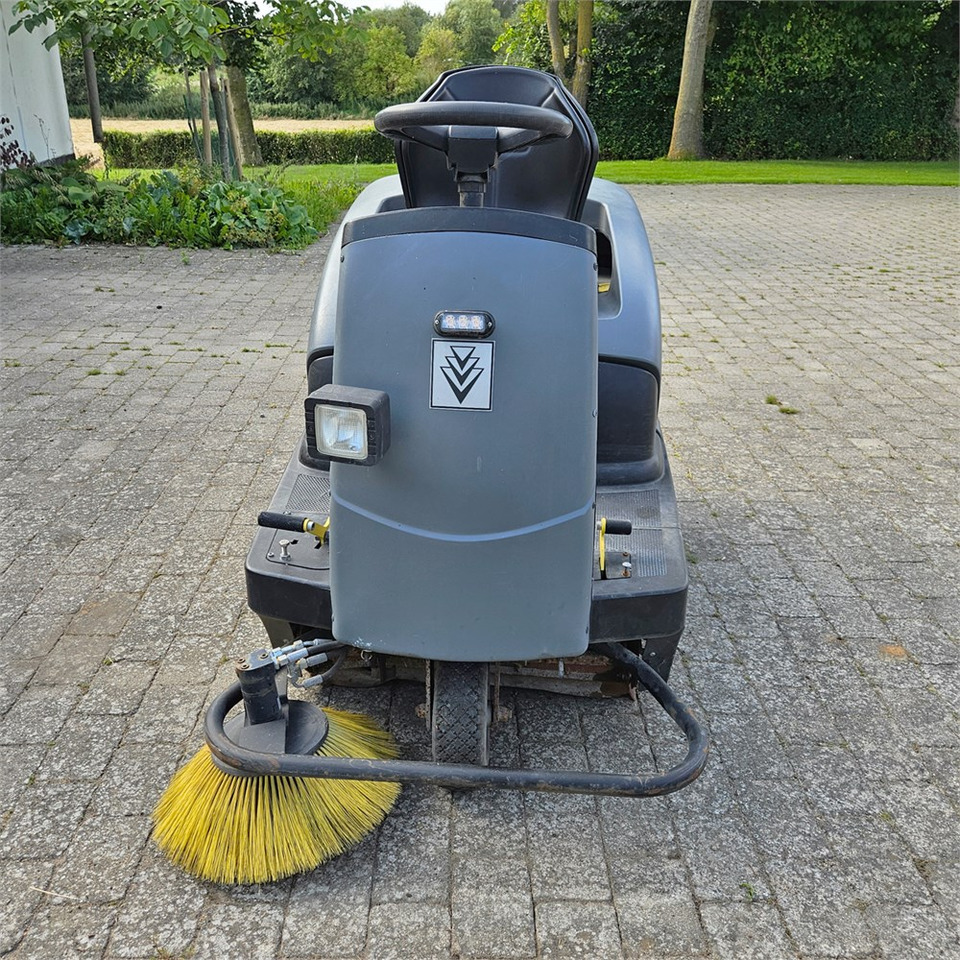 Kärcher Km 100/100 RG - Mașină de măturat industrială: Foto 4 Kärcher Km 100/100 RG - Mașină de măturat industrială: Foto 4