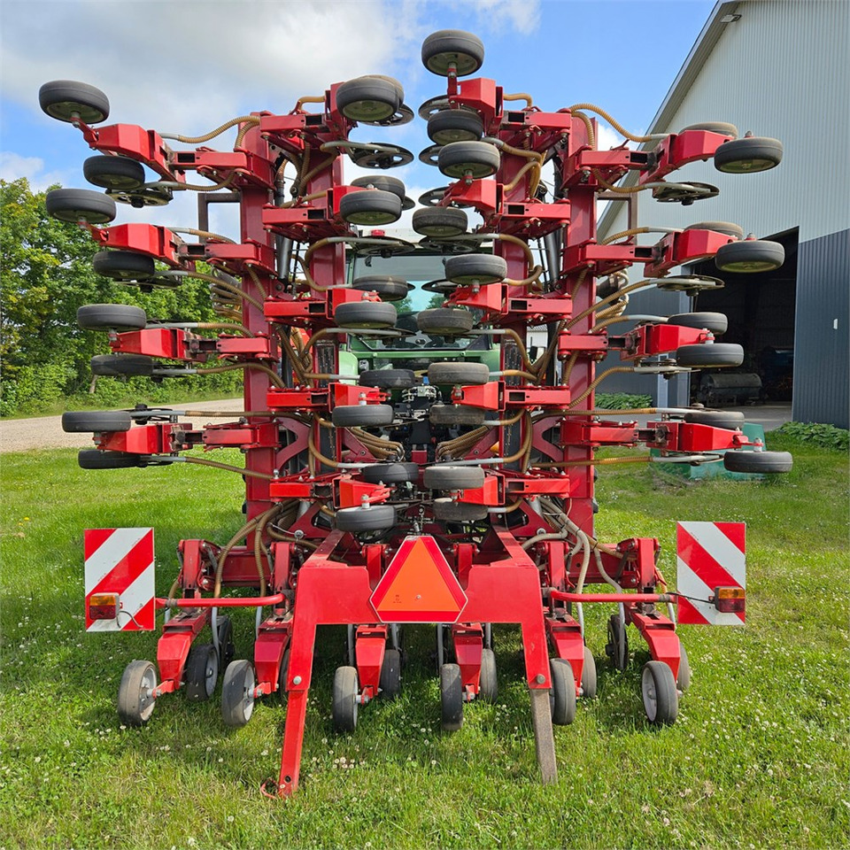Kongskilde Vibro Corp Specialbygget - Maşină agricole pentru semanat: Foto 4 Kongskilde Vibro Corp Specialbygget - Maşină agricole pentru semanat: Foto 4