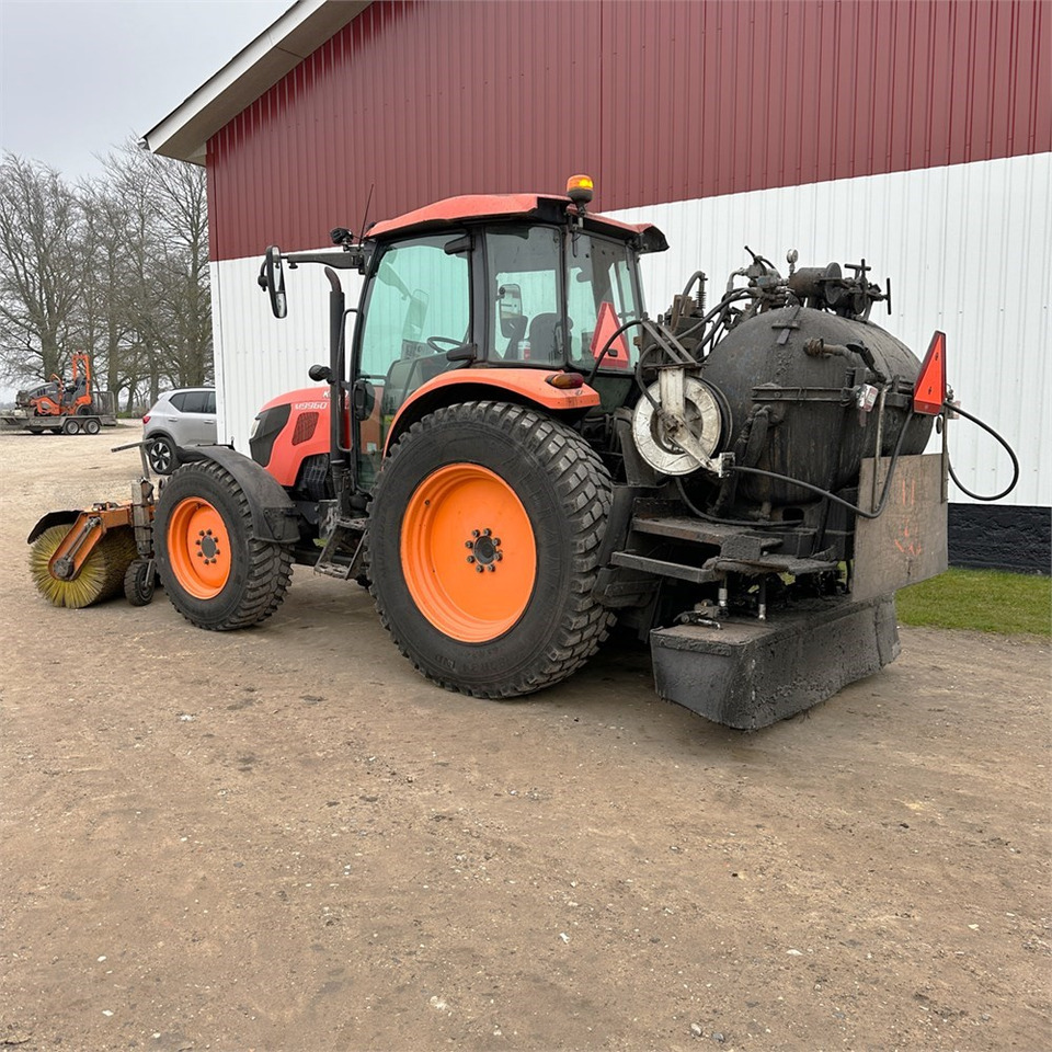 Kubota M9960 D - Tractor agricol: Foto 4 Kubota M9960 D - Tractor agricol: Foto 4