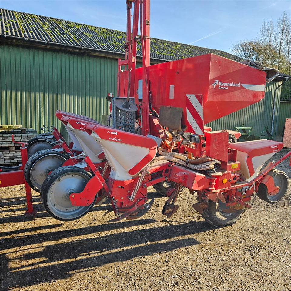 Kverneland Optima E-drive 8 - Maşină agricole pentru semanat: Foto 4 Kverneland Optima E-drive 8 - Maşină agricole pentru semanat: Foto 4