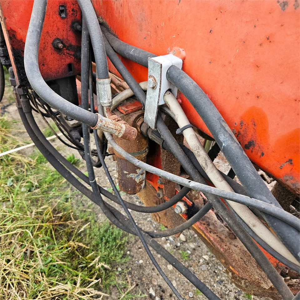 Leasing de Kverneland UN 2200 Kverneland UN 2200: Foto 16 Leasing de Kverneland UN 2200 Kverneland UN 2200: Foto 16