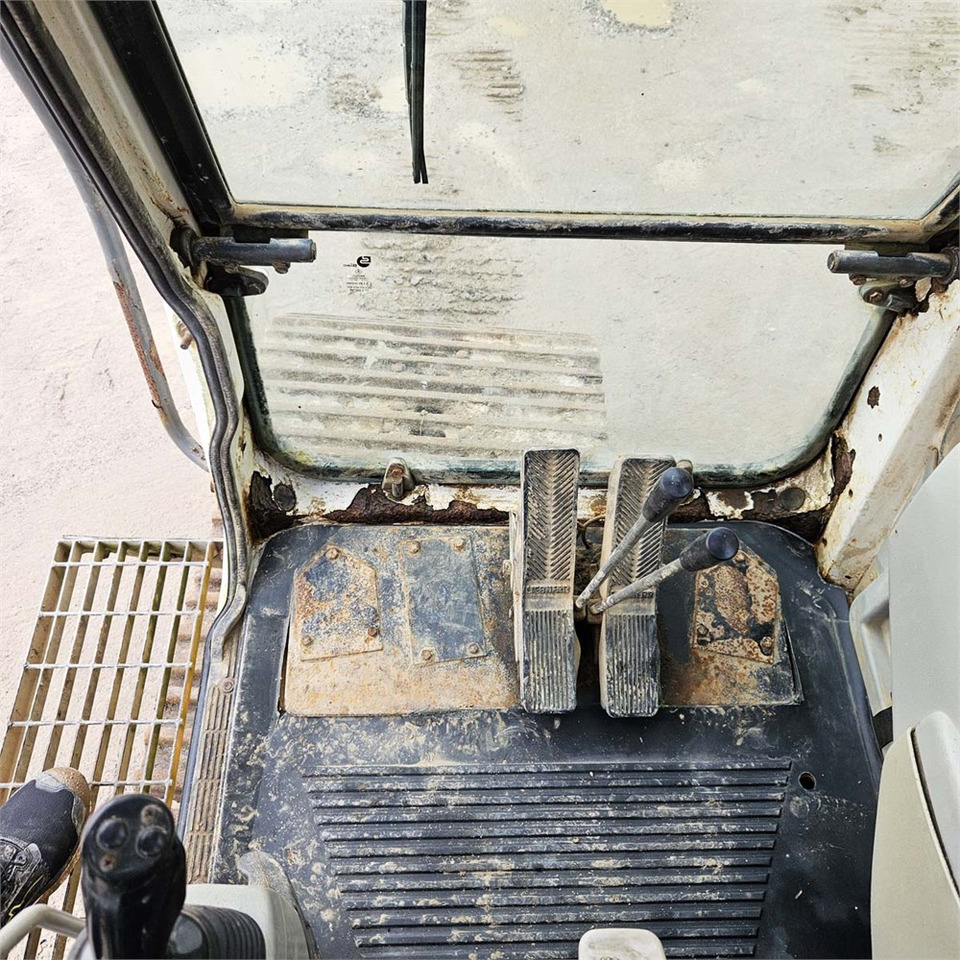 Excavator pe şenile Liebherr R944B HD-SL Litronic: Foto 12 Excavator pe şenile Liebherr R944B HD-SL Litronic: Foto 12