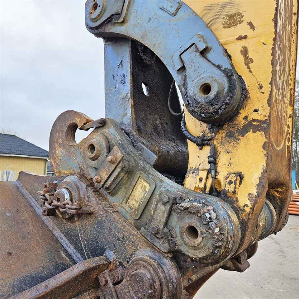 Excavator pe şenile Liebherr R944B HD-SL Litronic: Foto 30 Excavator pe şenile Liebherr R944B HD-SL Litronic: Foto 30