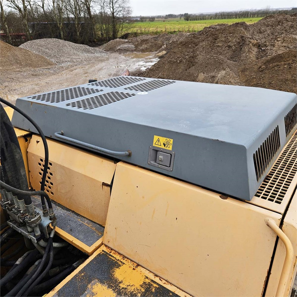 Excavator pe şenile Liebherr R944B HD-SL Litronic: Foto 26 Excavator pe şenile Liebherr R944B HD-SL Litronic: Foto 26