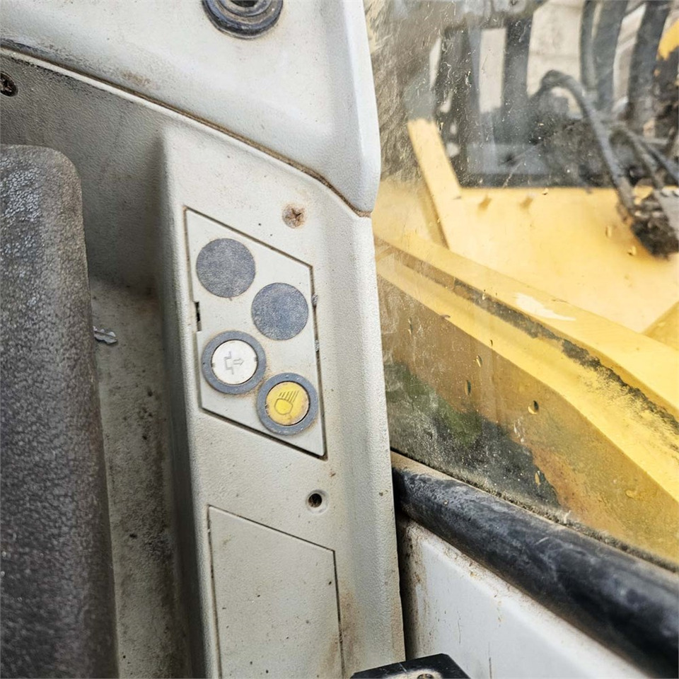 Excavator pe şenile Liebherr R944B HD-SL Litronic: Foto 20 Excavator pe şenile Liebherr R944B HD-SL Litronic: Foto 20