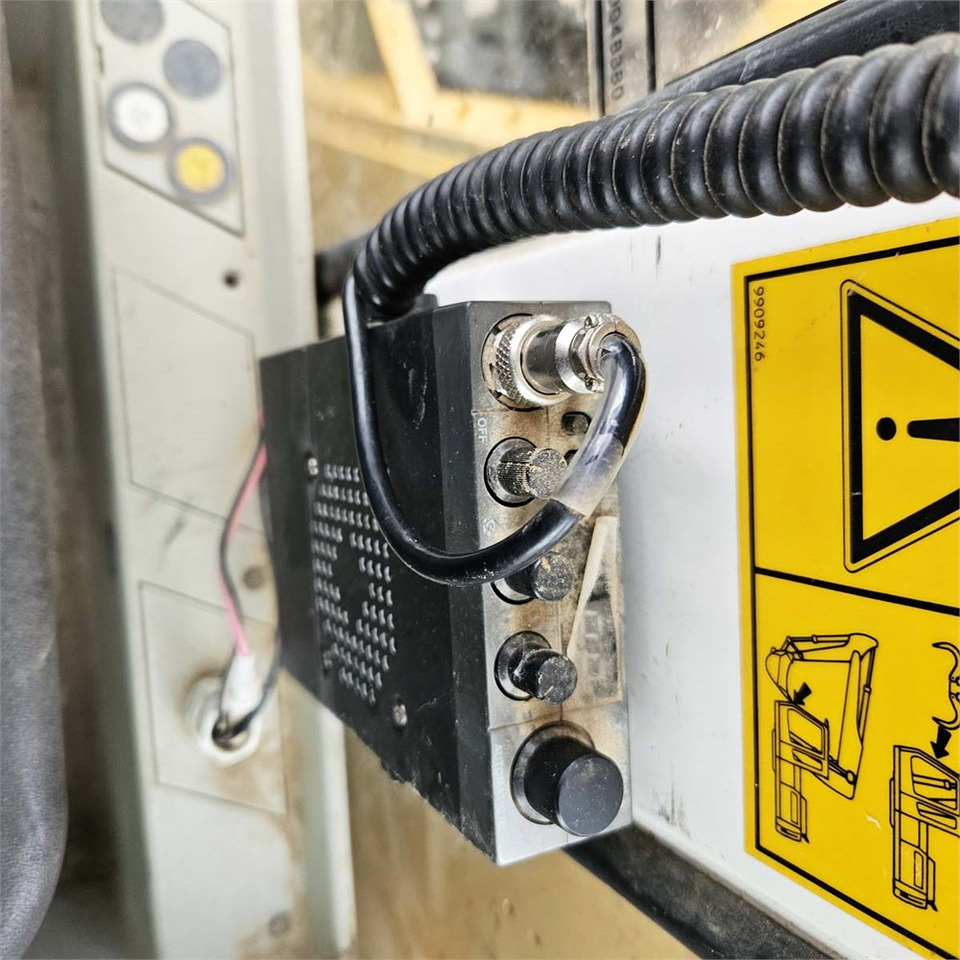 Excavator pe şenile Liebherr R944B HD-SL Litronic: Foto 21 Excavator pe şenile Liebherr R944B HD-SL Litronic: Foto 21