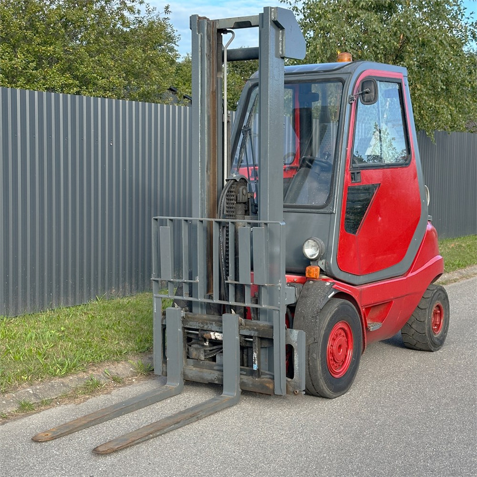 Linde H25T-03 - Motostivuitor: Foto 2 Linde H25T-03 - Motostivuitor: Foto 2