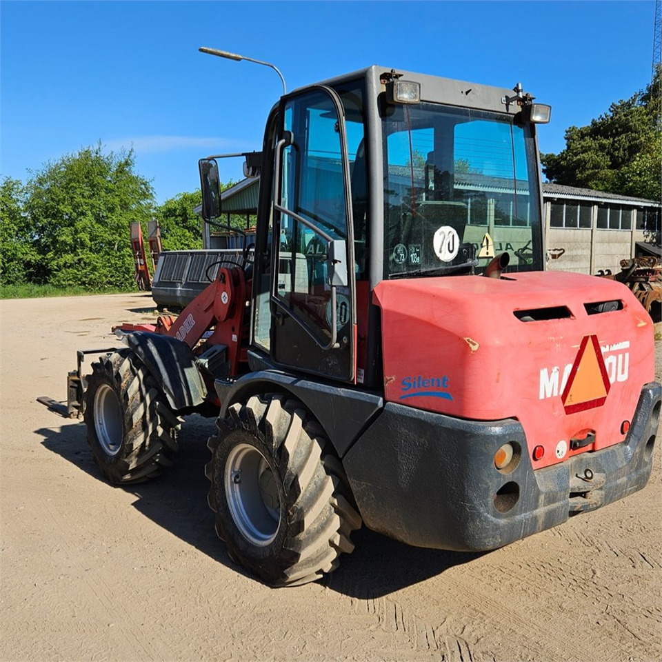 Manitou AL100 - Încărcător frontal pe pneuri: Foto 5 Manitou AL100 - Încărcător frontal pe pneuri: Foto 5