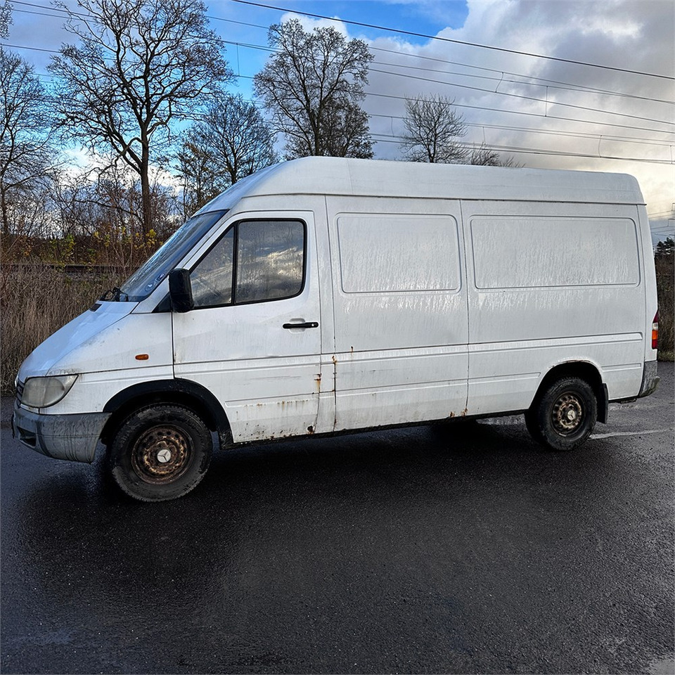 Mercedes SPRINTER 316 CDI-35 - Dubă: Foto 2 Mercedes SPRINTER 316 CDI-35 - Dubă: Foto 2
