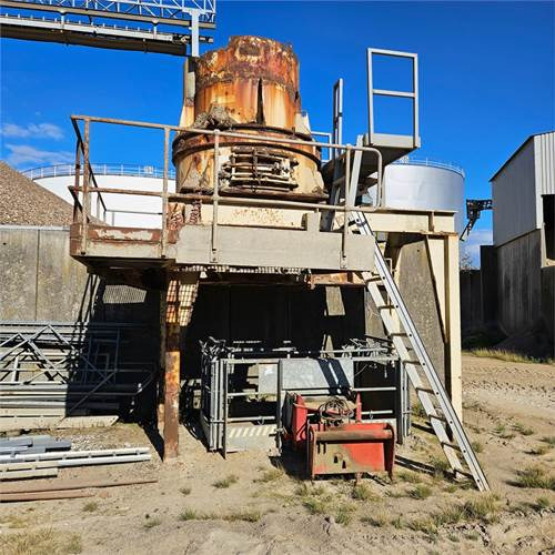 Metso B7100 - Concasor conice: Foto 1 Metso B7100 - Concasor conice: Foto 1