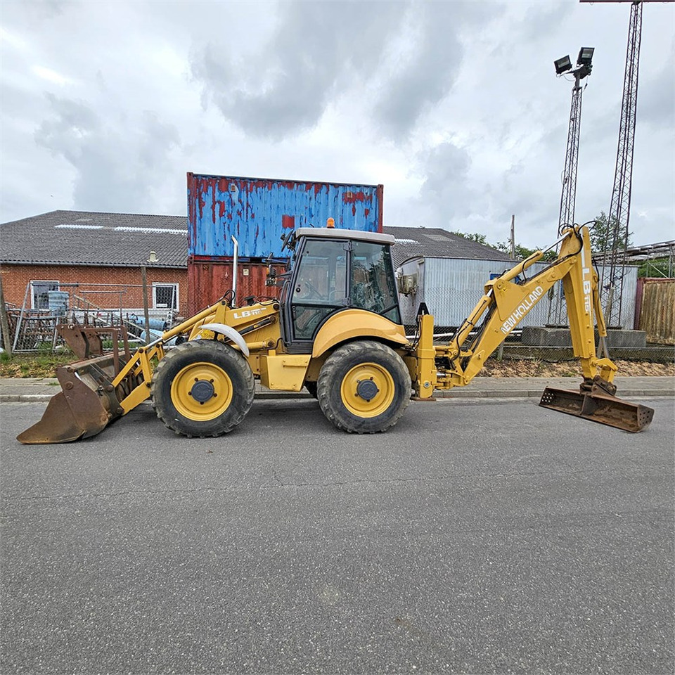 New Holland LB115 - Buldoexcavator: Foto 3 New Holland LB115 - Buldoexcavator: Foto 3
