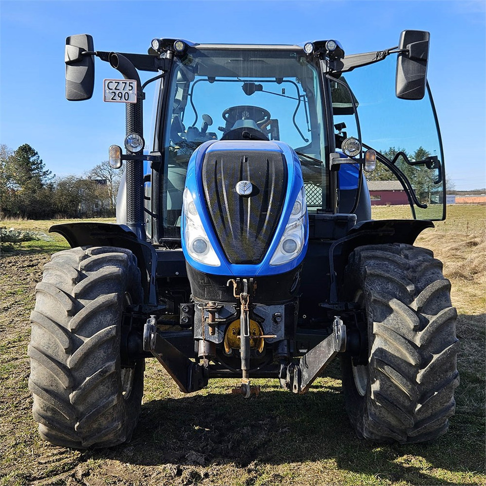 New Holland T5.120 DC - Tractor agricol: Foto 3 New Holland T5.120 DC - Tractor agricol: Foto 3