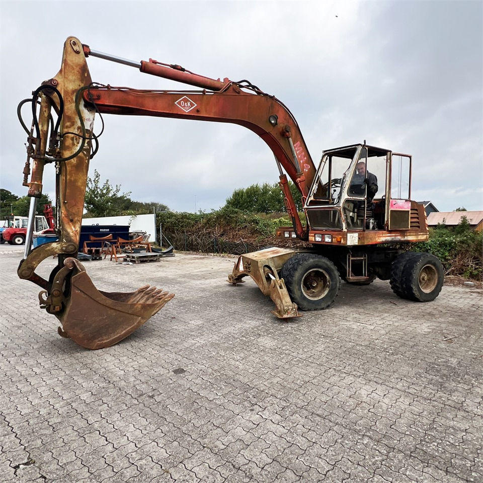 O&K MH4 FA2 - Excavator pe roţi: Foto 2 O&K MH4 FA2 - Excavator pe roţi: Foto 2