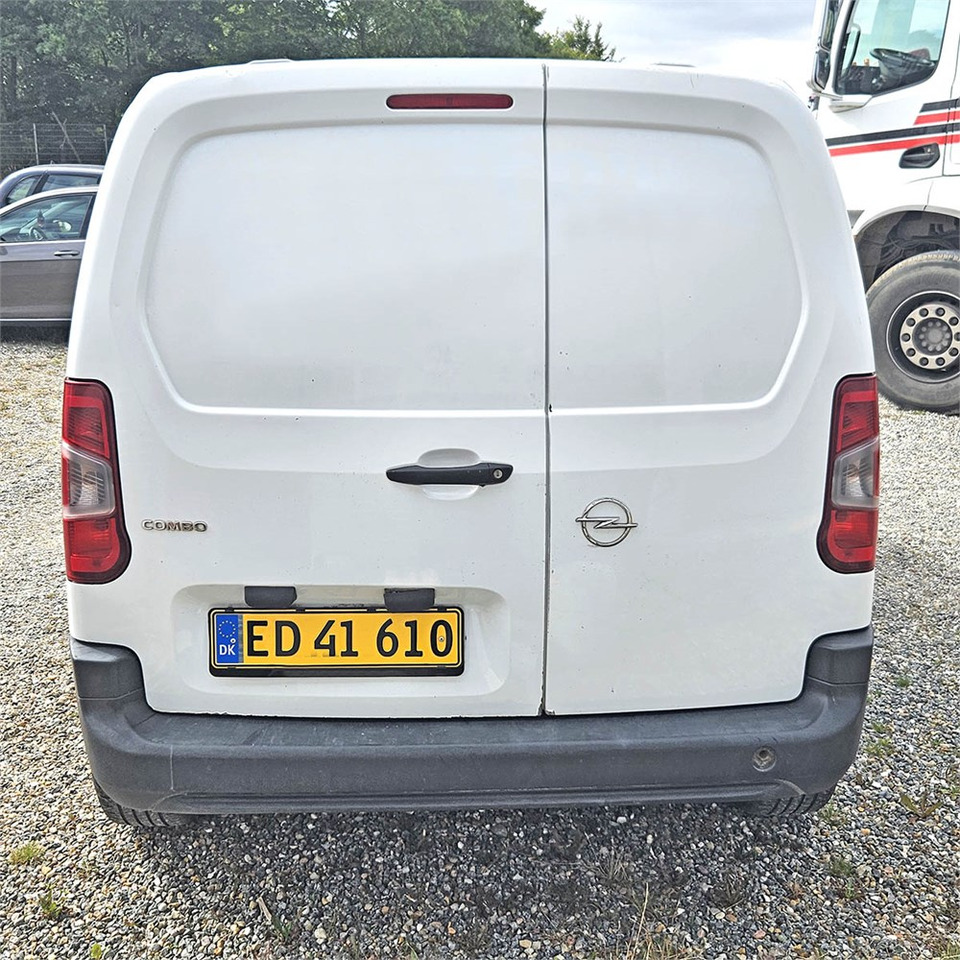 Opel Combo Van - Autoutilitară compactă: Foto 5 Opel Combo Van - Autoutilitară compactă: Foto 5
