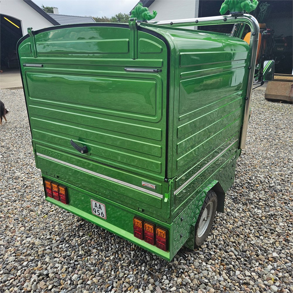 Piaggio APE 50 VAN - Motocicletă: Foto 5 Piaggio APE 50 VAN - Motocicletă: Foto 5